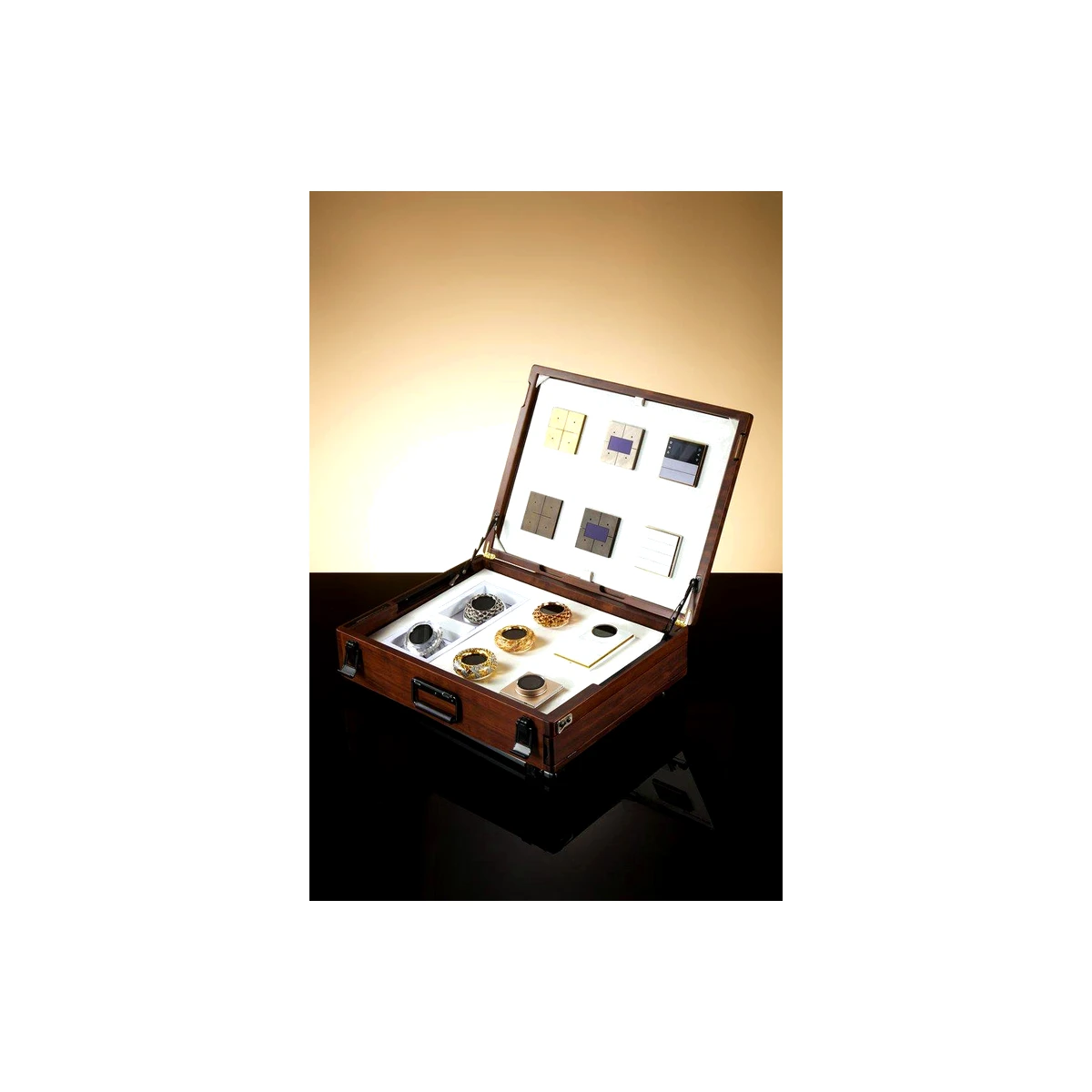 LEXA LEX HERITAGE SERIES 540MM*435MM*100MM EXHIBITION BOX AND ACCESSORIES TOUCH PANEL